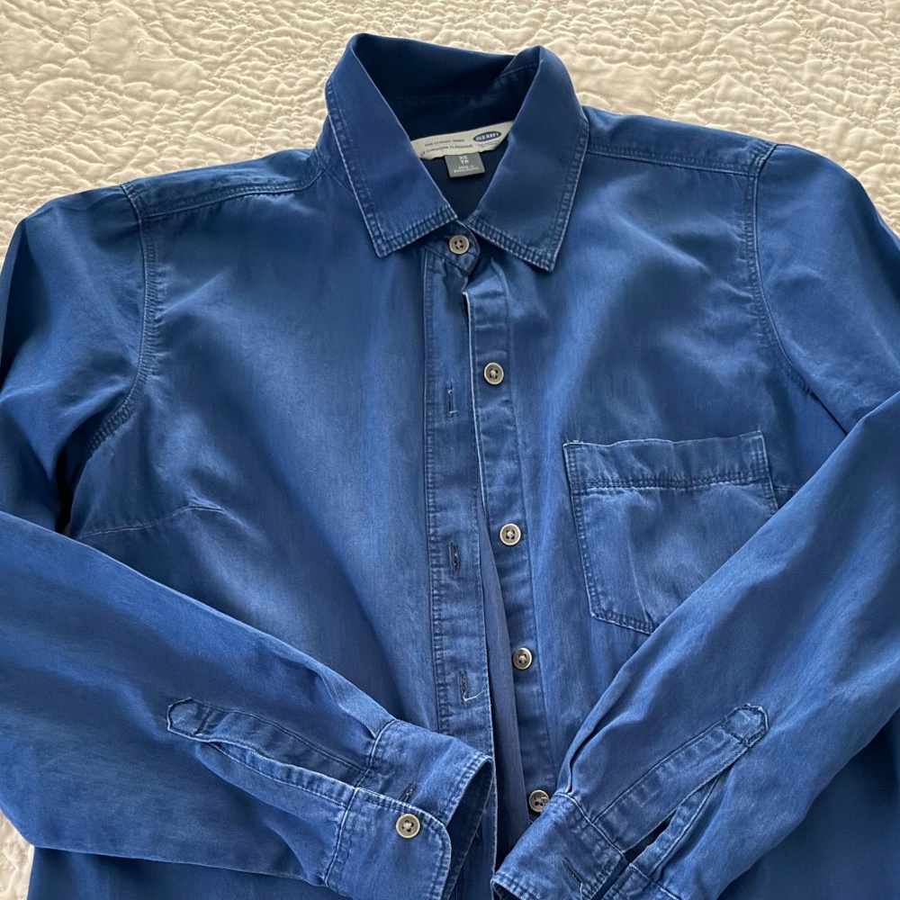 Old Navy Boyfriend Denim-Style Button-Down Shirt